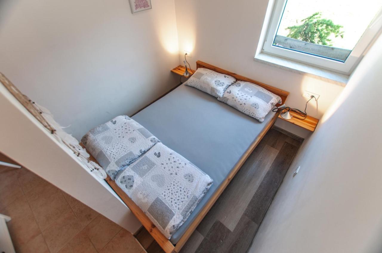 Apartments Julia Бохин Екстериор снимка